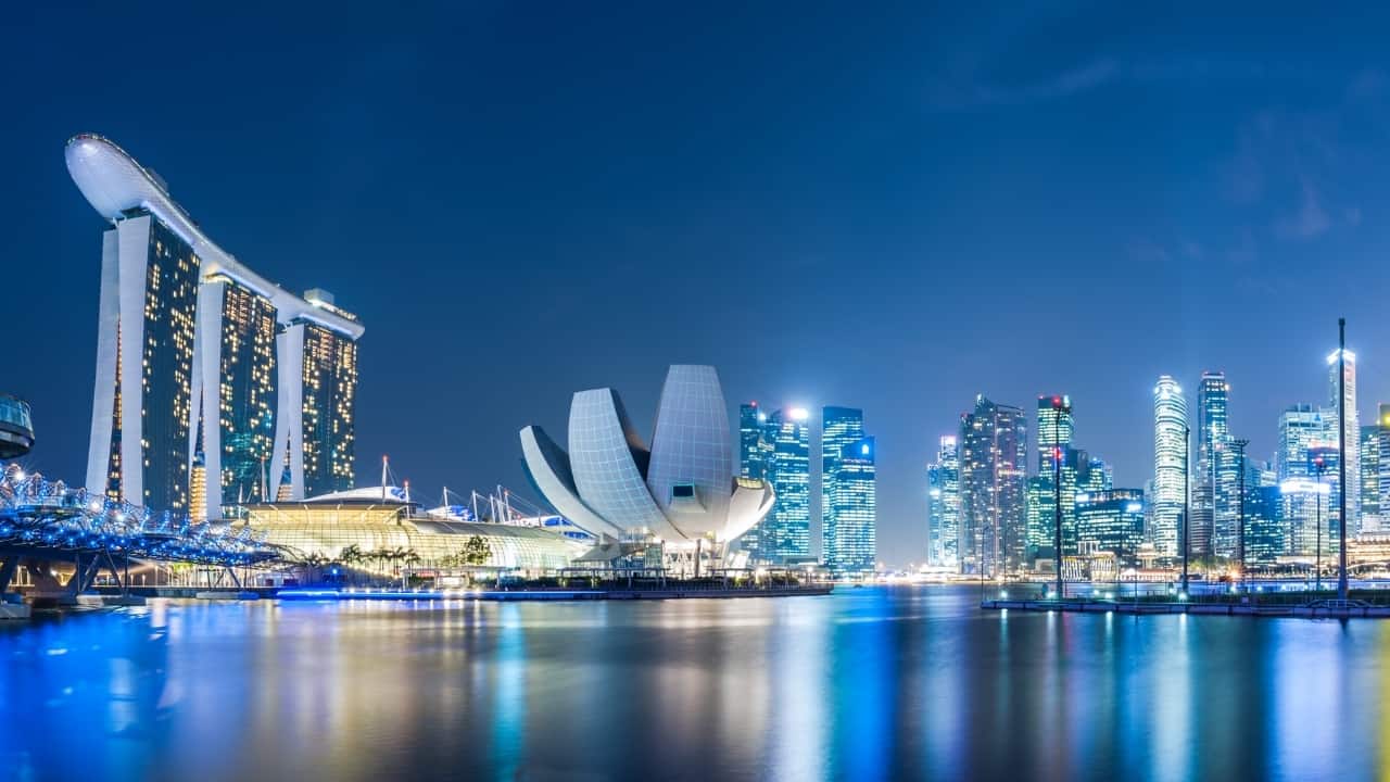 5 Reasons to Visit Singapore